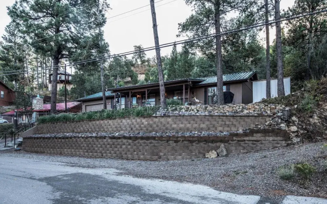 Groovy View by Ruidoso Vacation Rentals