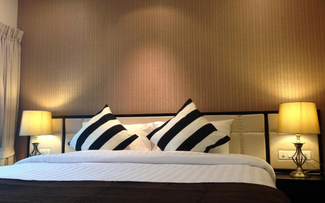 The Title KR Beach Condotel Rawai Phuket – Guest Rooms – Phuket Town