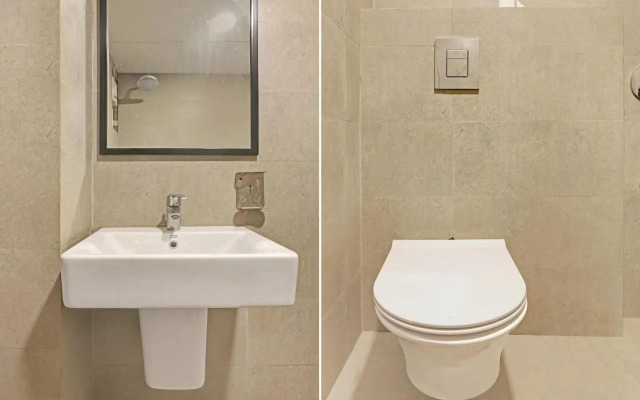 Collection O 70363 Banana Leaves