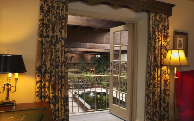 Crowne Plaza Albany - The Desmond Hotel by IHG