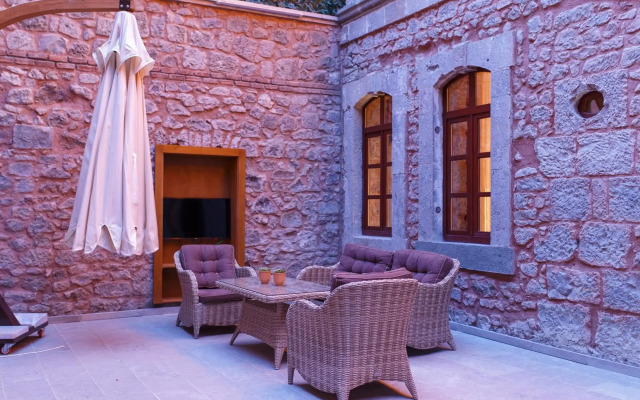 Verula City Luxury Villa