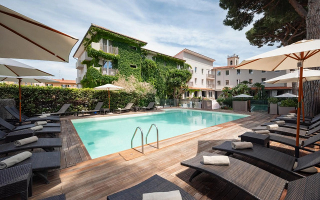 Marina Garden Hotel