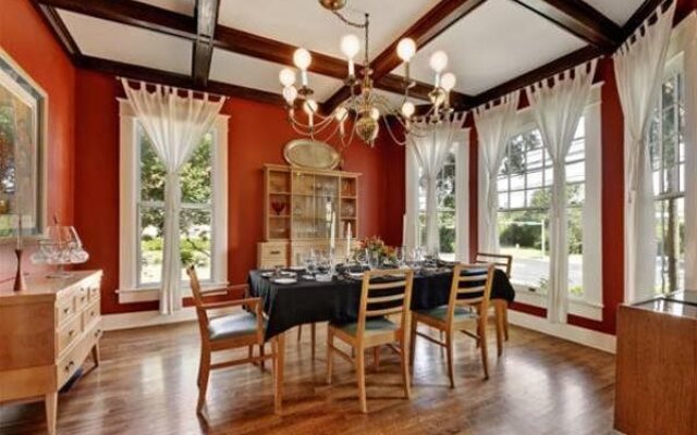 Gateway Guesthouse