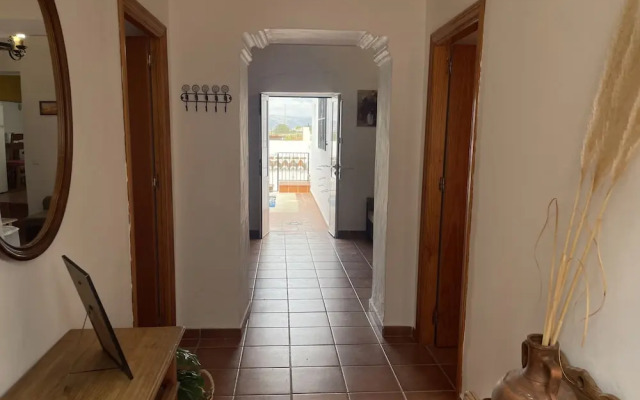 Casa Paquita con Piscina Privada en Maro By At Hom