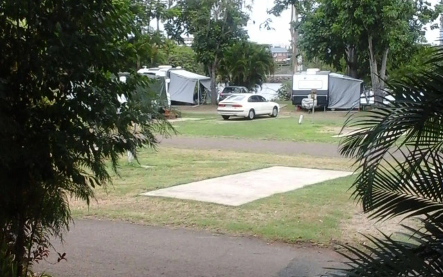 Riverside Tourist Park