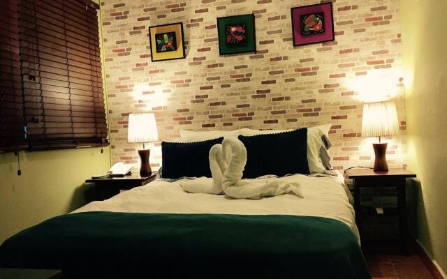 Panama House Bed & Breakfast