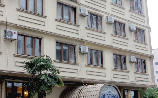 I.A.R. Hotel