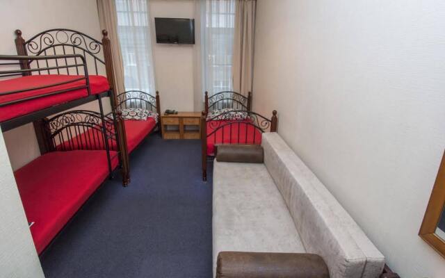 ArtBaza Guest house
