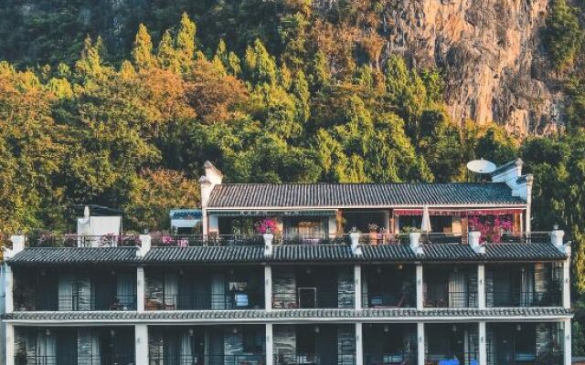 Xianyunju Resort Hotel (Yangshuo 20 yuan Scenic Area Branch)