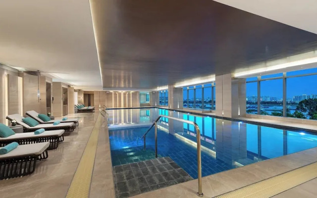 Crowne Plaza Guangzhou Window Of Canton by IHG