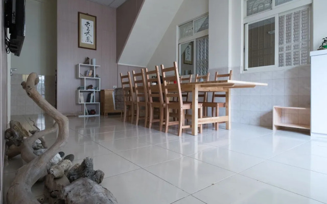 Sunny Home