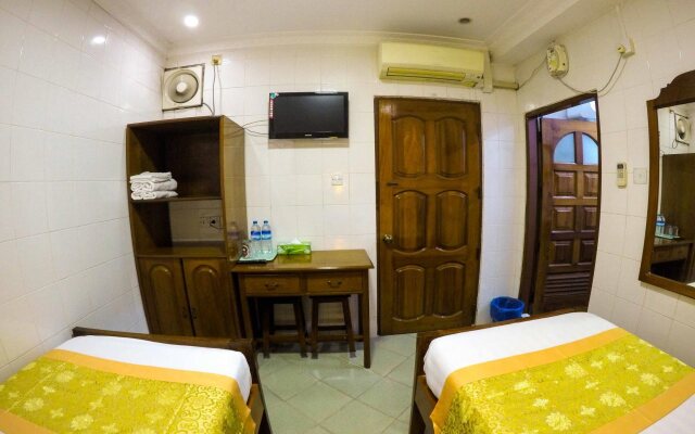 May Shan Hotel