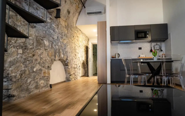 Old Genoa Suites