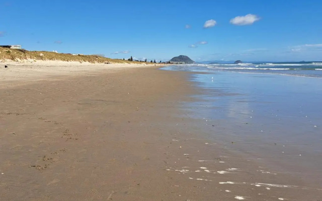 26a on Sunbrae private bathroom, FREE wifi