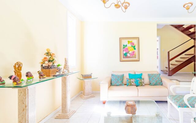 GB08 Casa 4 Suites em Guarajuba