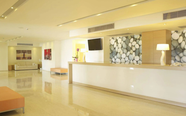 Lindos White Hotel & Suites