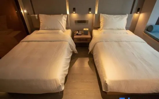 Orange Peninsula Hotel (Zhangzhou Zhongxu Square)