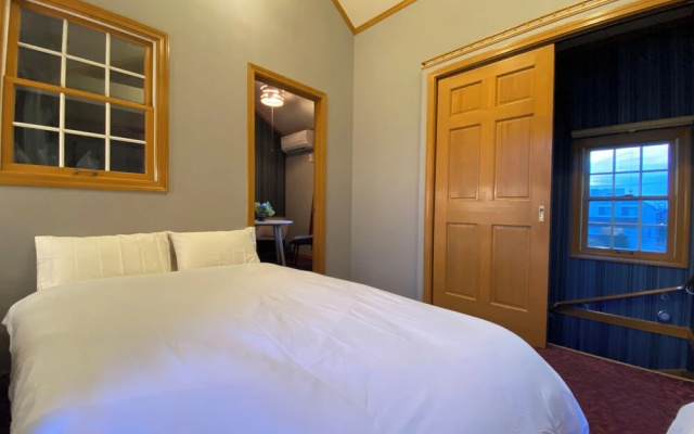 Five room 120