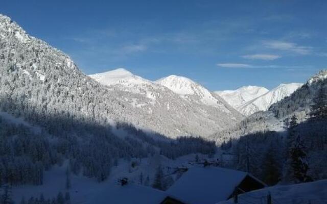 Le Lodge Isola 2000