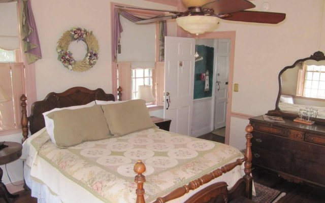 Williams Grant Inn Bed and Breakfast