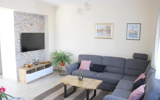 Calypso - newly equiped, with separate entrance and parking