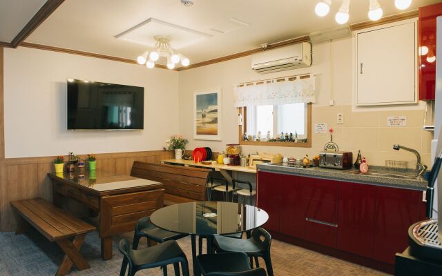 We Guest House - Hostel