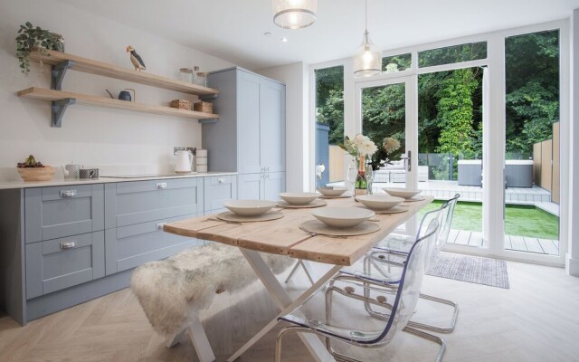 The Hideaway - 2 Bed Holiday Home - Little Haven