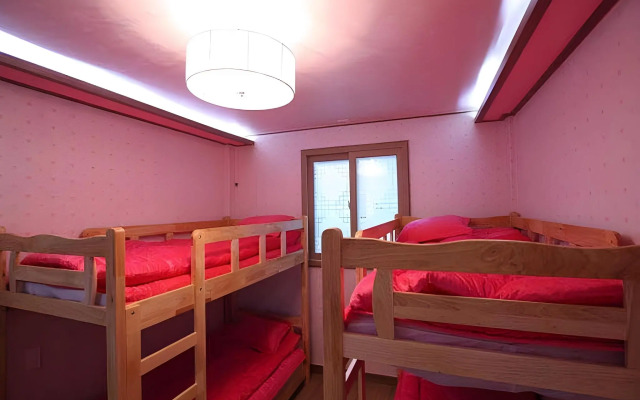 Gyeongju Friend Guest House - Hostel