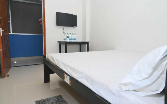 Pop 88881 Aashiyana Hotel & Restaurant