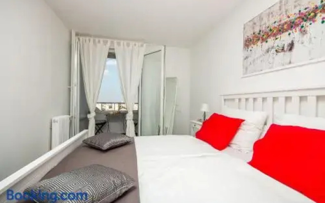 Apartment Cloud 20