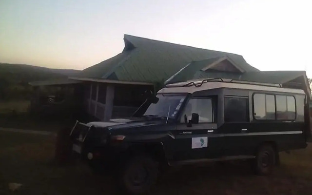 Nalepomara Lodge