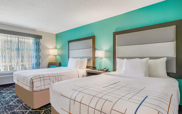 La Quinta Inn & Suites by Wyndham Batavia