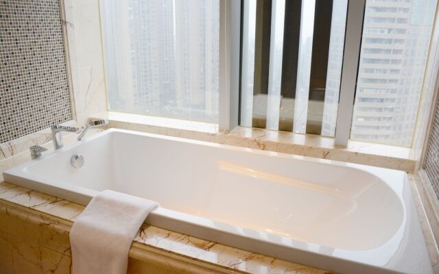 Yinxin Century Hotel