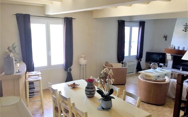 Villa With 3 Bedrooms in Maillane, With Private Pool, Enclosed Garden