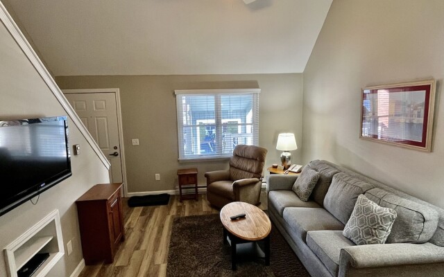 Elmwood Resort Hotel