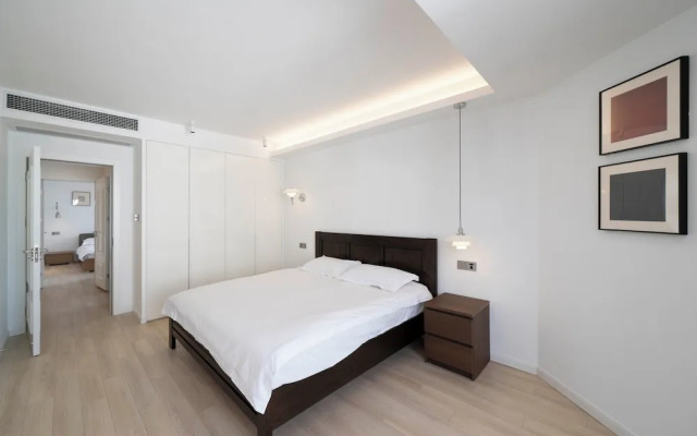 Book and Bed-Jingan Temple