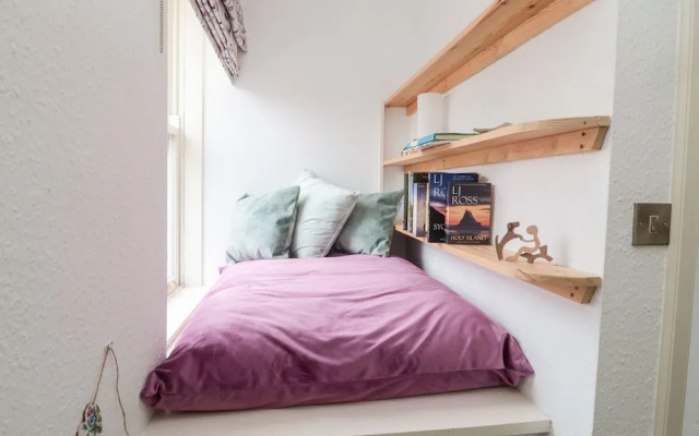 Islestone, 1 Temperance Terrace