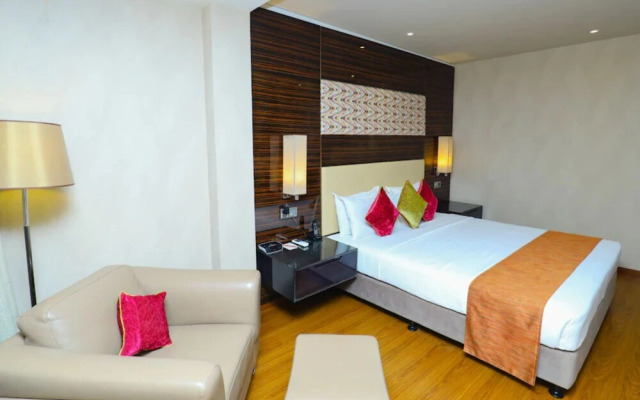 Goroomgo Crown Bhopal