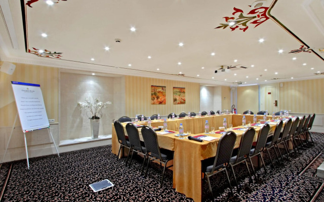 Golden Tulip Cannes hotel de Paris