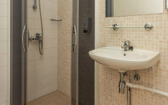 Oru Hub Hotel Tallinn - Handwritten Collection