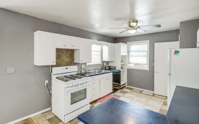 Quaint Family Retreat in Fairbury!