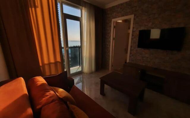 Leo Group Apartment 21-03 Elegance Batumi