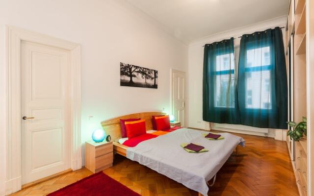 Na Smetance Apartments