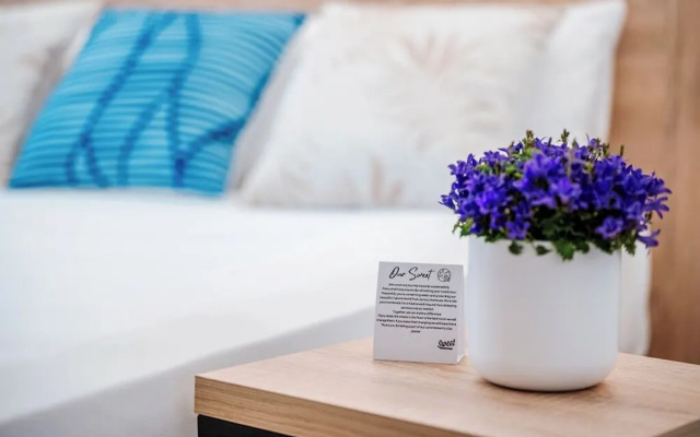 Sweet Lloret Suites