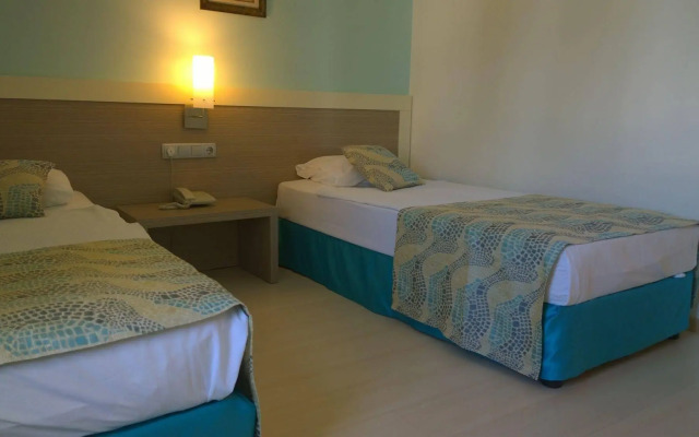 Queen Resort Hotel