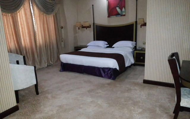 Tourist Hotel