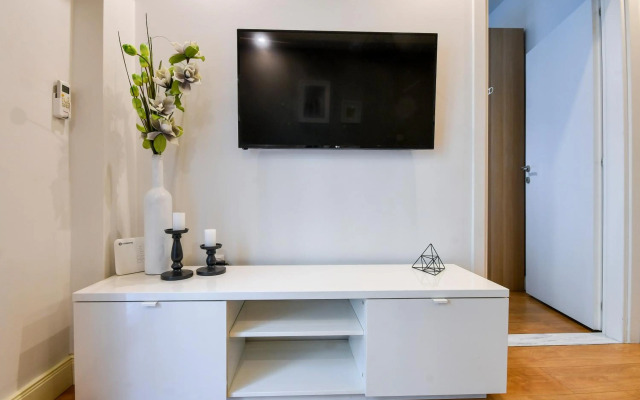 #SKGH Avra luxury suite -WhiteTower