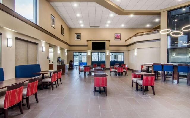 Comfort Inn & Suites Wichita Northeast