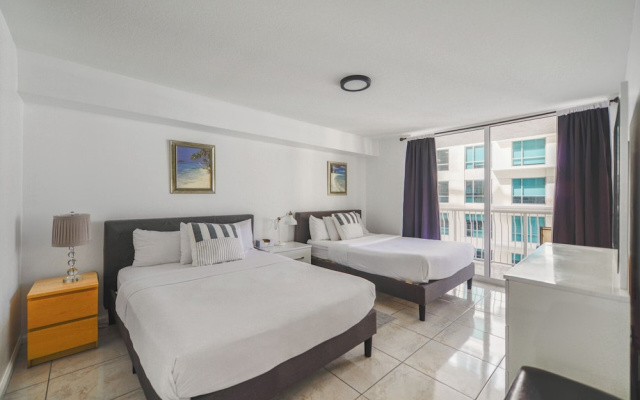 Brickell Bay 3304