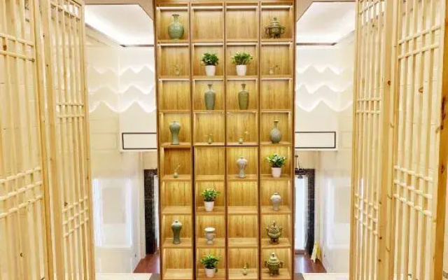 Bamboo Boat Light Luxury Hotel (Renmin Road, Huichuan District, Zunyi)